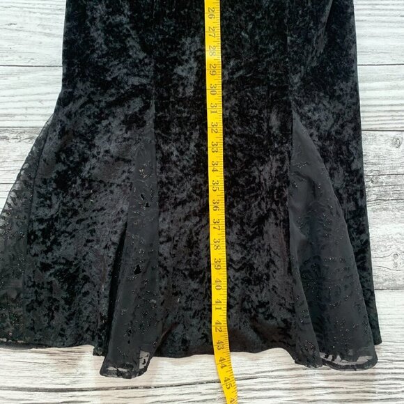 Vintage Black Crushed Velvet Fit and Flare Midi Witchy Dress - Picture 13 of 14